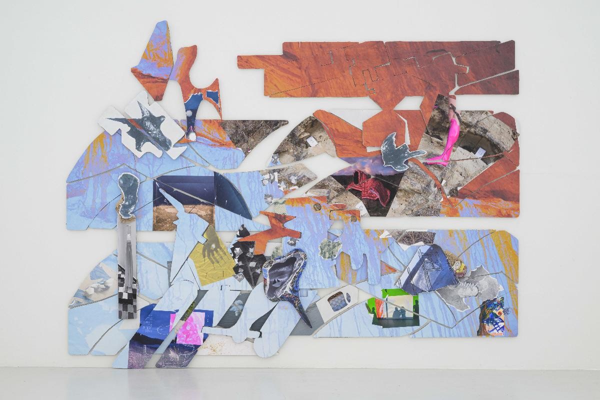 Wandfüllende Fotocollage von Dalomnia Rognean