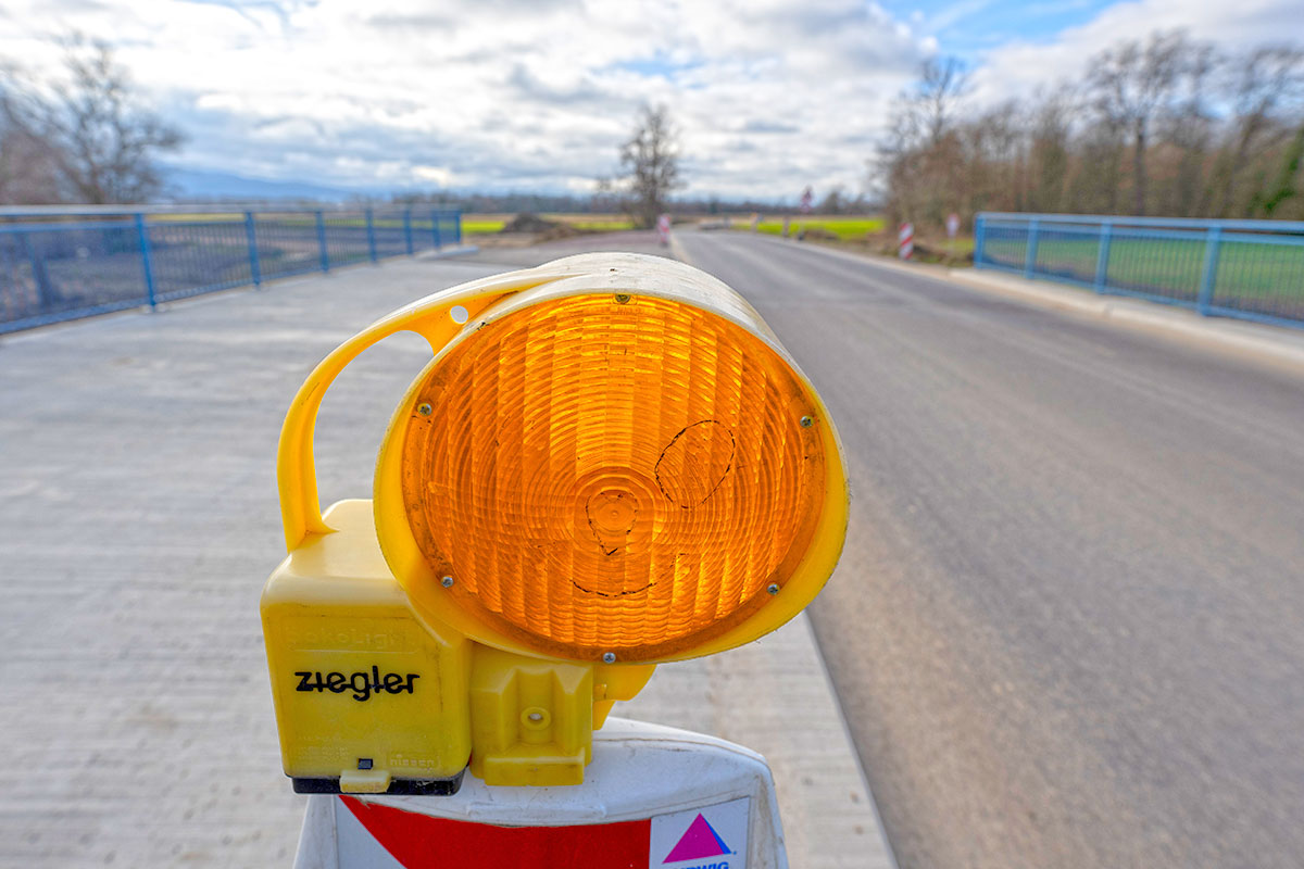 Baustellen-Bake mit Warnleuchte