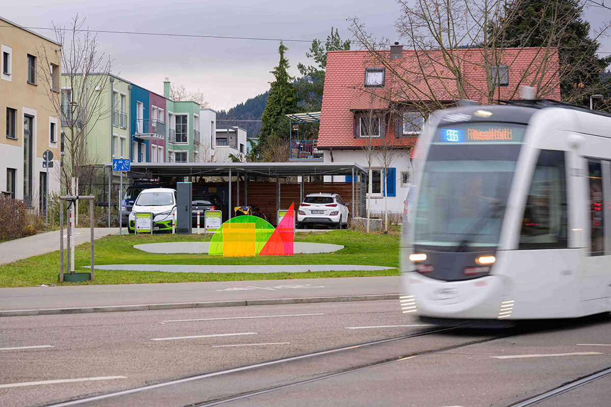 Sun City, Zora Kreuzer