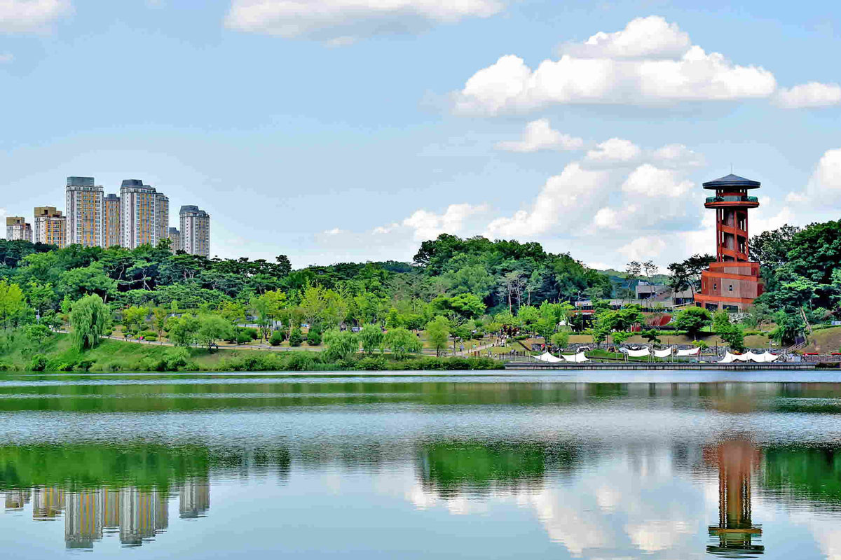 Lake Park mit Turm