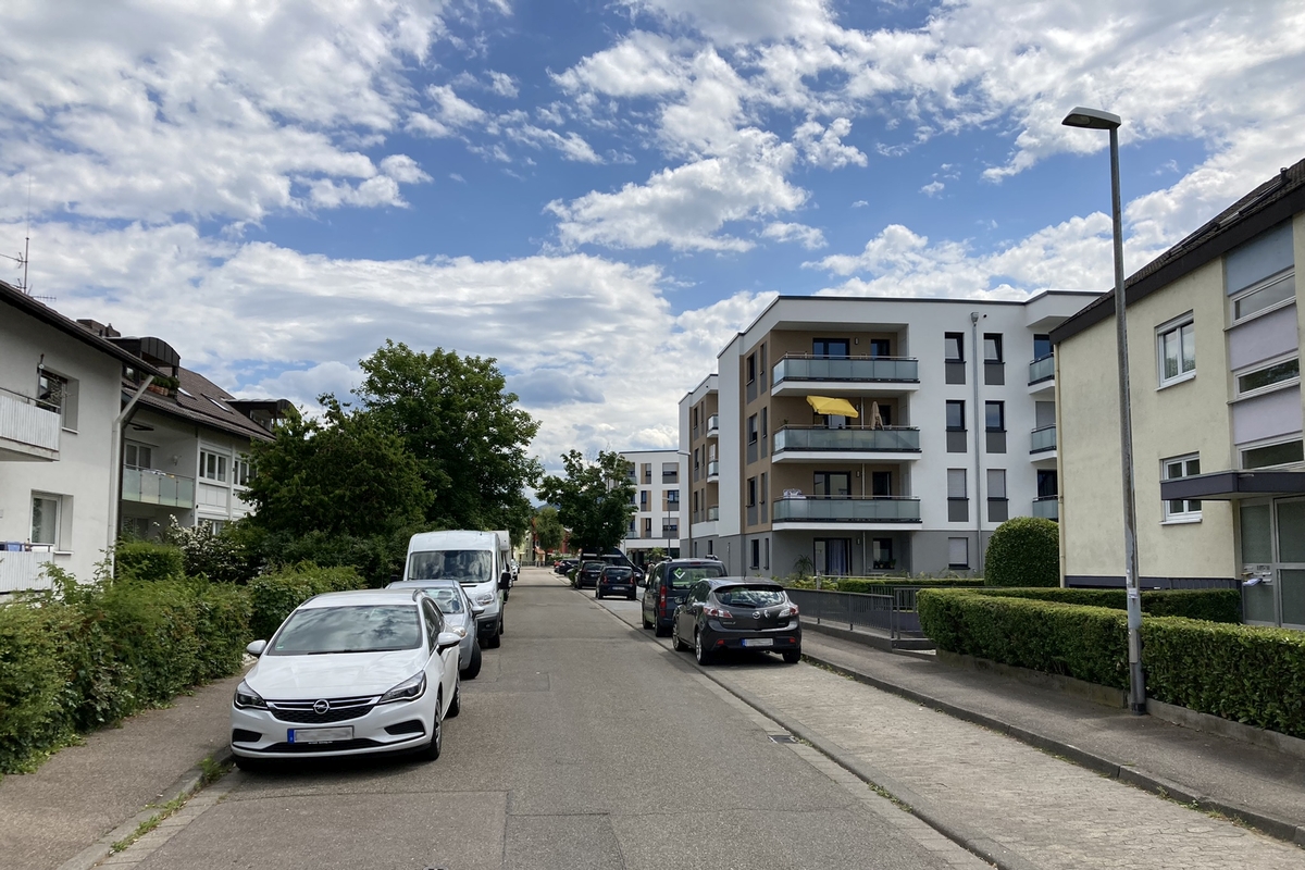 Neues Wohn- und Geschäftshaus vom Hurstweg gesehen (Foto: Stadt Freiburg)